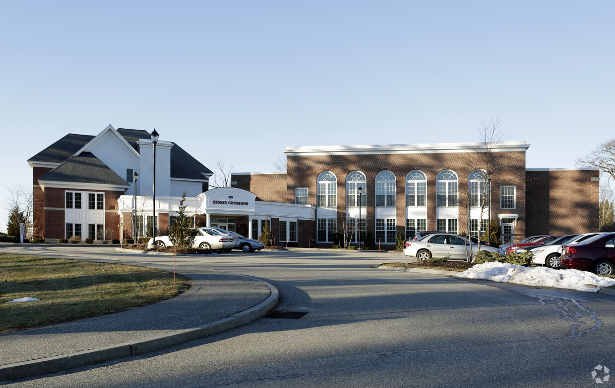 Primary Photo - Bessey Commons