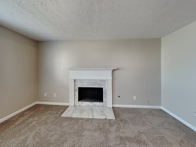 Building Photo - 2406 Mills Bend