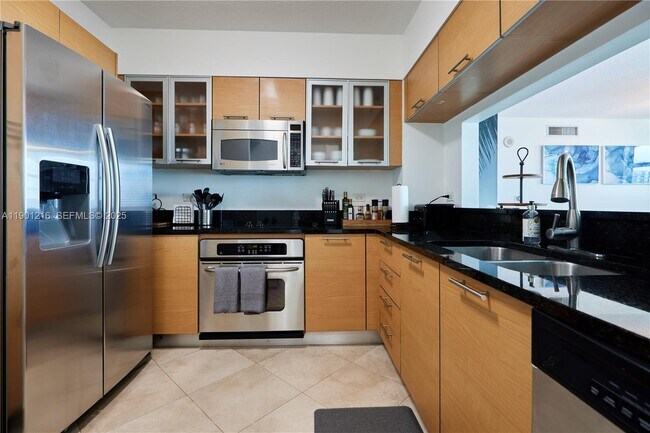 Building Photo - 31 SE 5th St