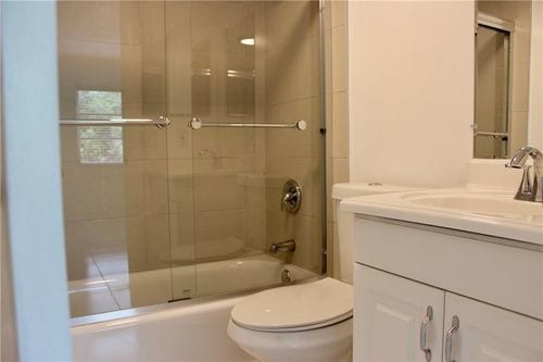 Building Photo - 1400 NE 53rd Ct