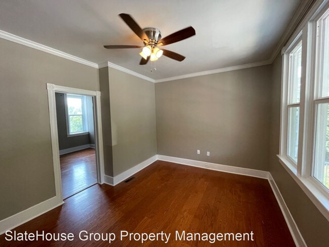 Building Photo - 3 br, 2.5 bath House - 205 W Main St