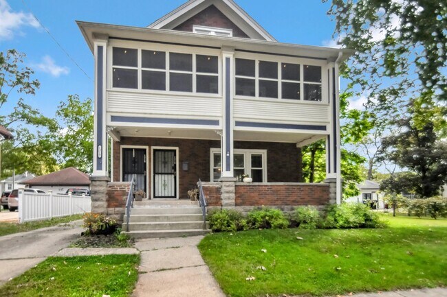 Foto del edificio - 1319 Prairie Ave