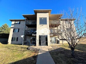 Building Photo - 10151 Sutton Dr