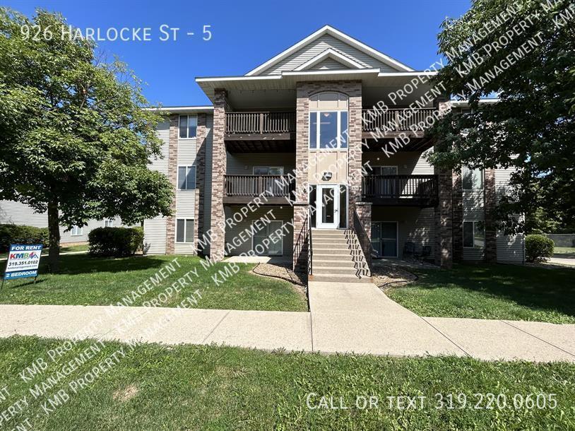 926 Harlocke St Unit 5, Iowa City, IA 52246 Room for Rent in Iowa City, IA