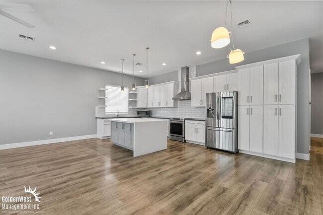 Photo - Fairmount Ave House