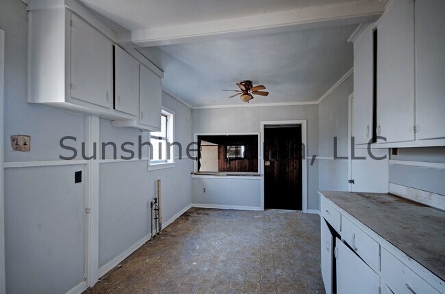 Building Photo - 4122 Cedar St