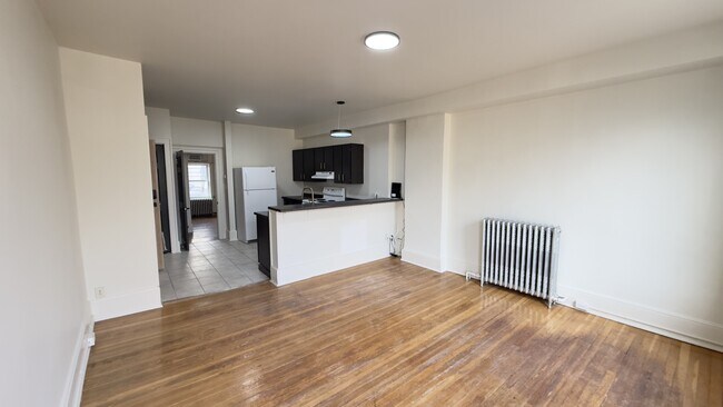 Building Photo - 73 St Paul St