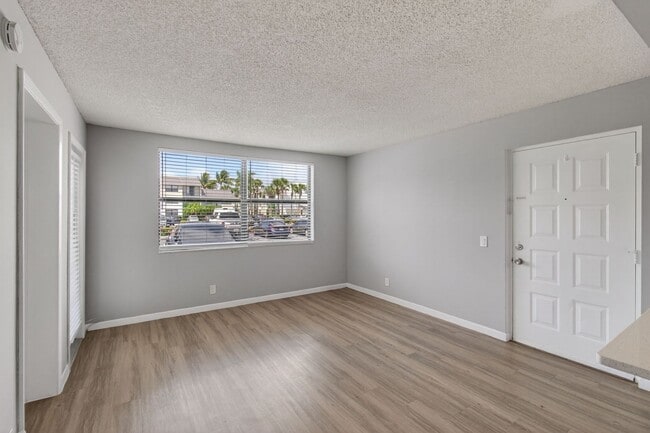 Building Photo - ONE BEDROOM ONE BATHROOM! WATERFRONT COMMU...