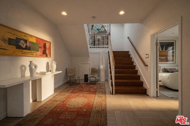 Building Photo - 15330 Del Gado Dr