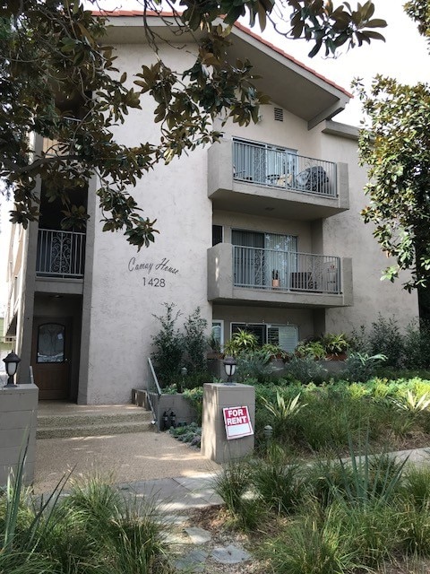 Primary Photo - 1428 Santa Monica Blvd