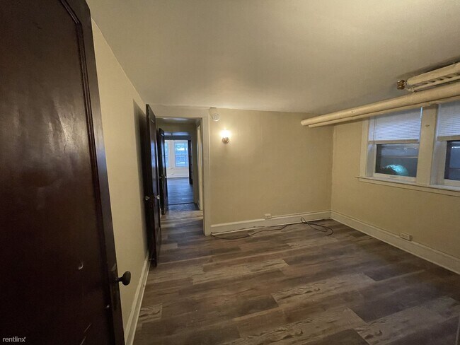 Building Photo - 1 br, 1 bath House - 218 Steward Ave Apt L