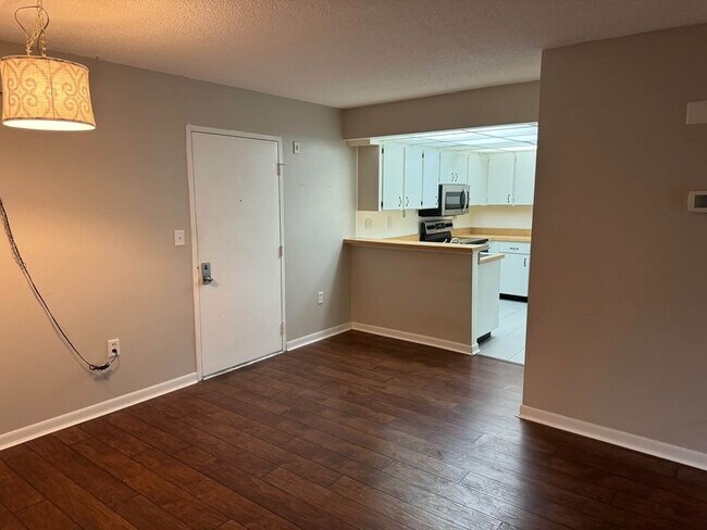 Foto del edificio - 3006 Caring Way