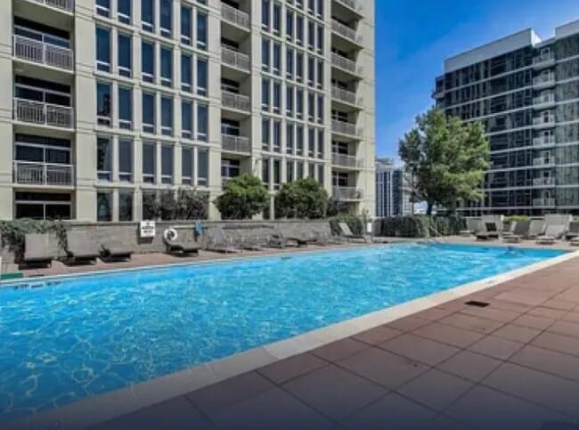 Foto del edificio - 1400 S Michigan Ave