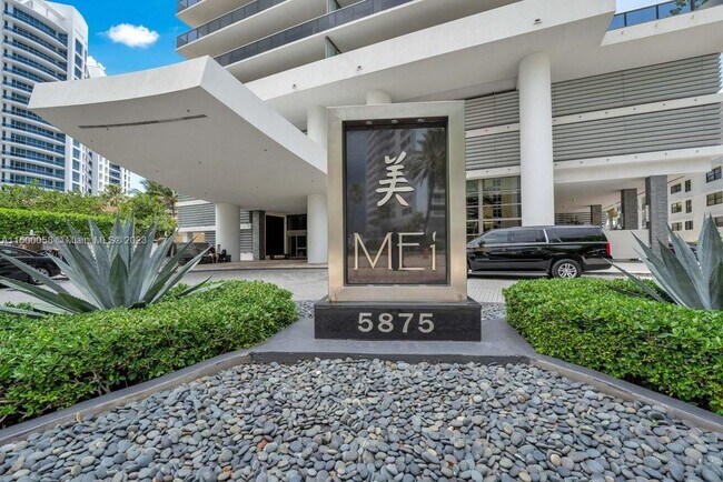 Foto del edificio - 5875 Collins Ave
