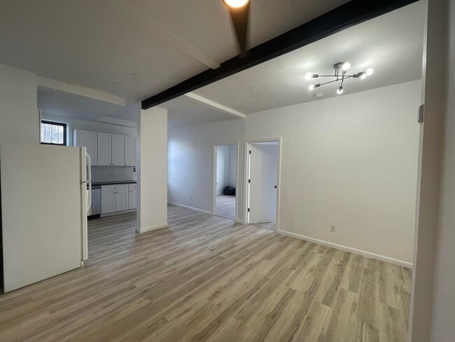 Building Photo - 108 Palisade Ave