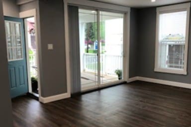 Living - 30 Waterloo Ave