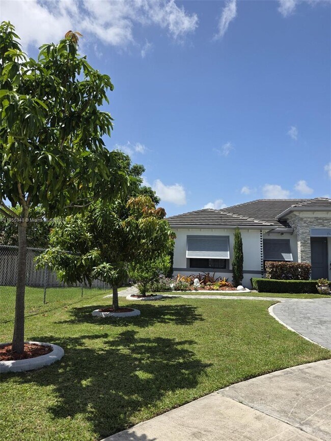Foto del edificio - 10965 SW 169th Terrace
