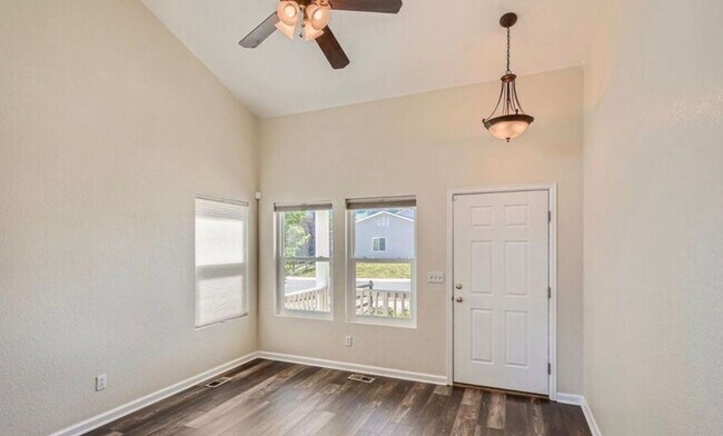 Foto del edificio - Beautiful Newly Remodeled Home in Roxborough Park