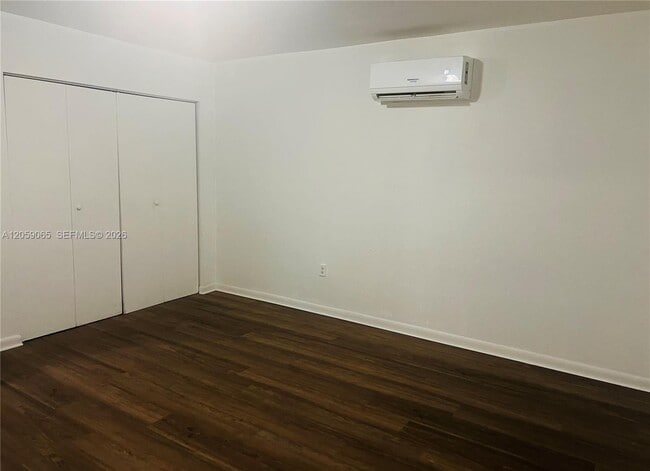 Foto del edificio - 529 SW 3rd St