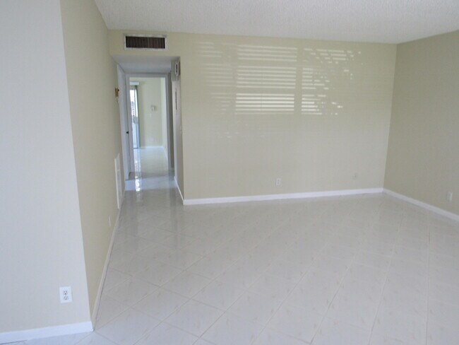 Building Photo - 737 Normandy Trail