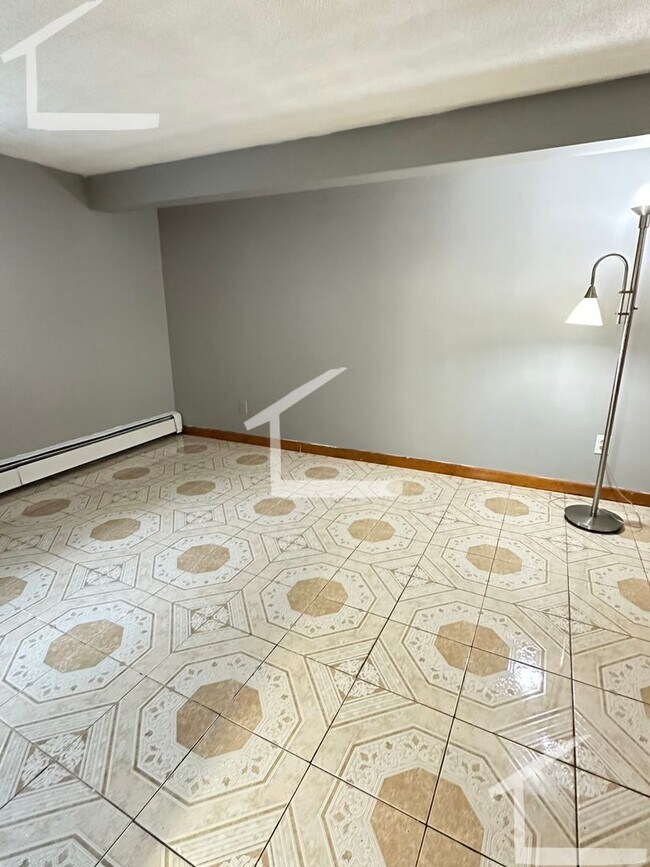 Foto del edificio - Lower Allston/North Brighton