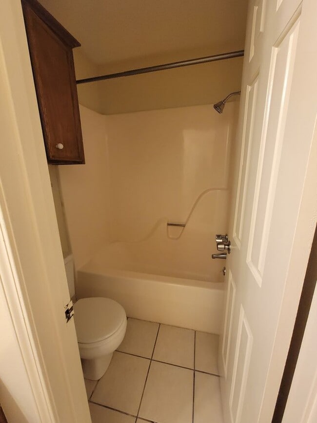 Foto del edificio - 3 bedroom 2 bathroom