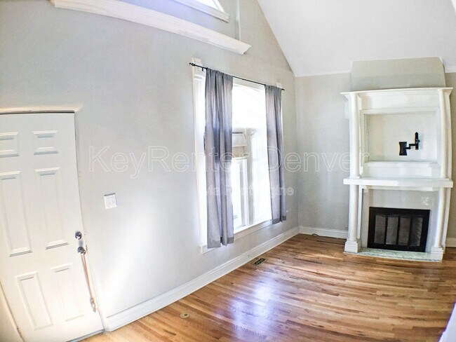 Foto del edificio - 1032 E 24th Ave