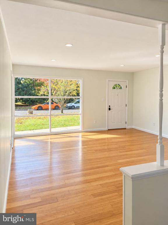 Foto del edificio - 4 Lakecrest Cir