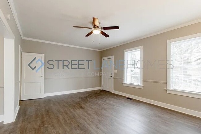 Building Photo - 916 Glenridge Dr