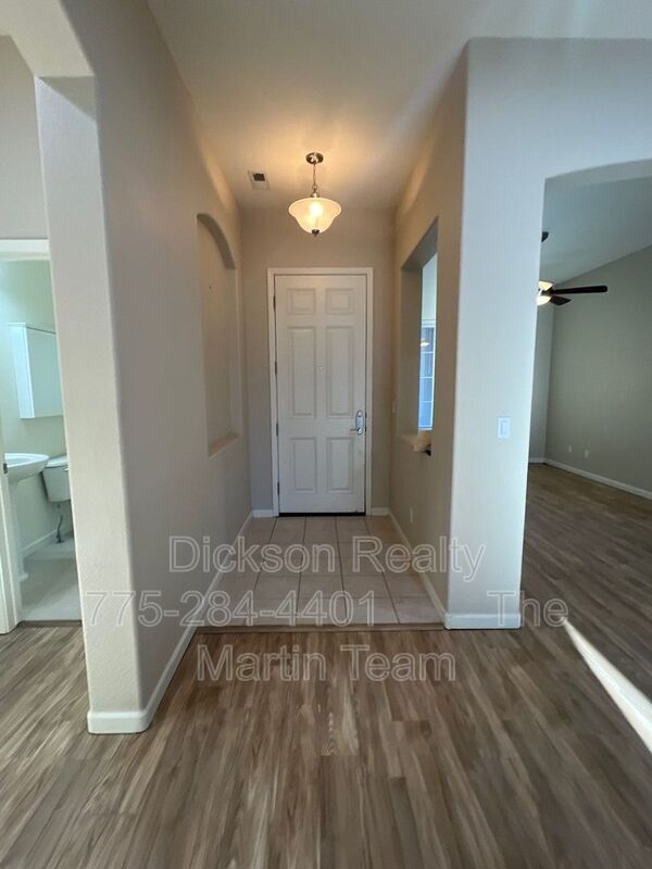 Foto del edificio - 1325 Rouge River Rd