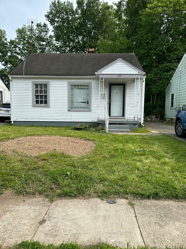 Primary Photo - 4608 St James Ave