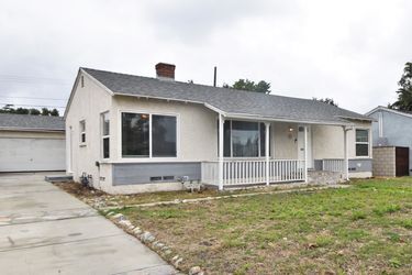 Primary Photo - 257 W Oak Park Dr
