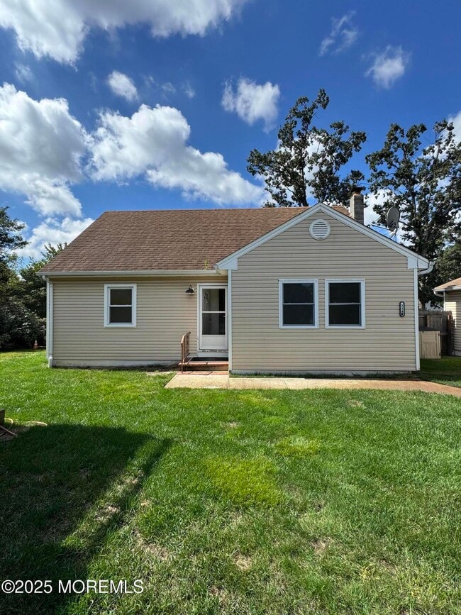 Building Photo - 334 Herbertsville Rd