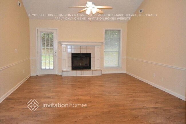 Foto del edificio - 845 Rambling Rose Ct NW