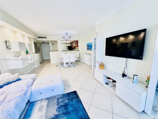 Foto del edificio - 3140 S Ocean Dr