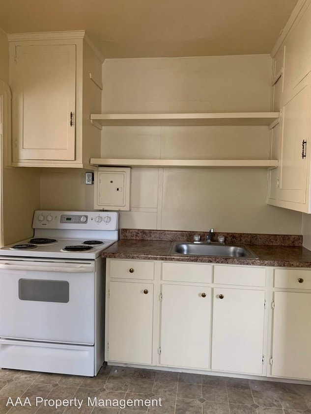 Building Photo - 1 br, 1 bath House - 1120 Pine St. #203