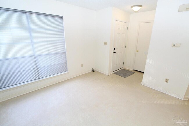 Foto del edificio - 6322 Harvard Ct