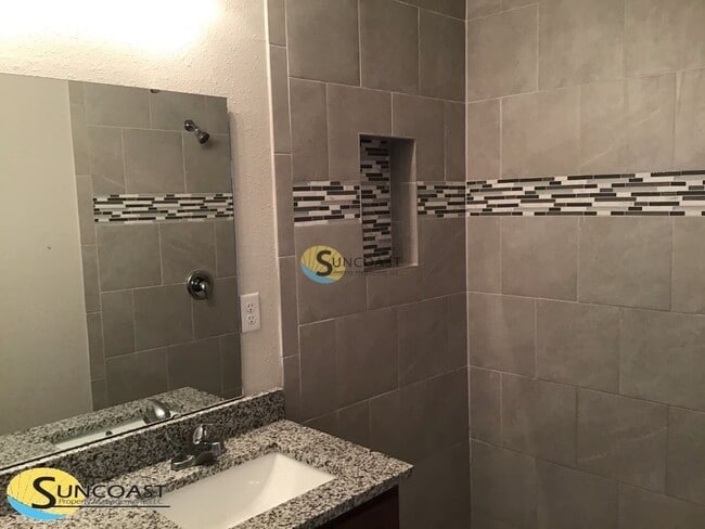 Foto del edificio - 7847 Mariner St