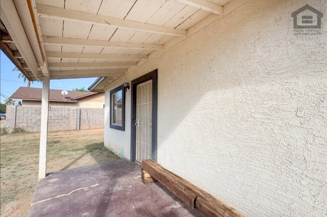 Foto del edificio - 2Bed/1Bath House at McDowell/32nd St! Move-In Ready on 10/08/2026! – NO HOA!