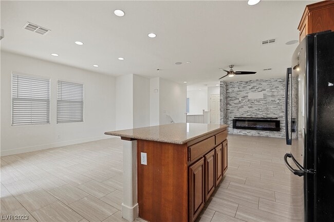 Foto del edificio - 6441 Addamo Peak Ct