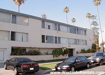 Primary Photo - 329 California Ave