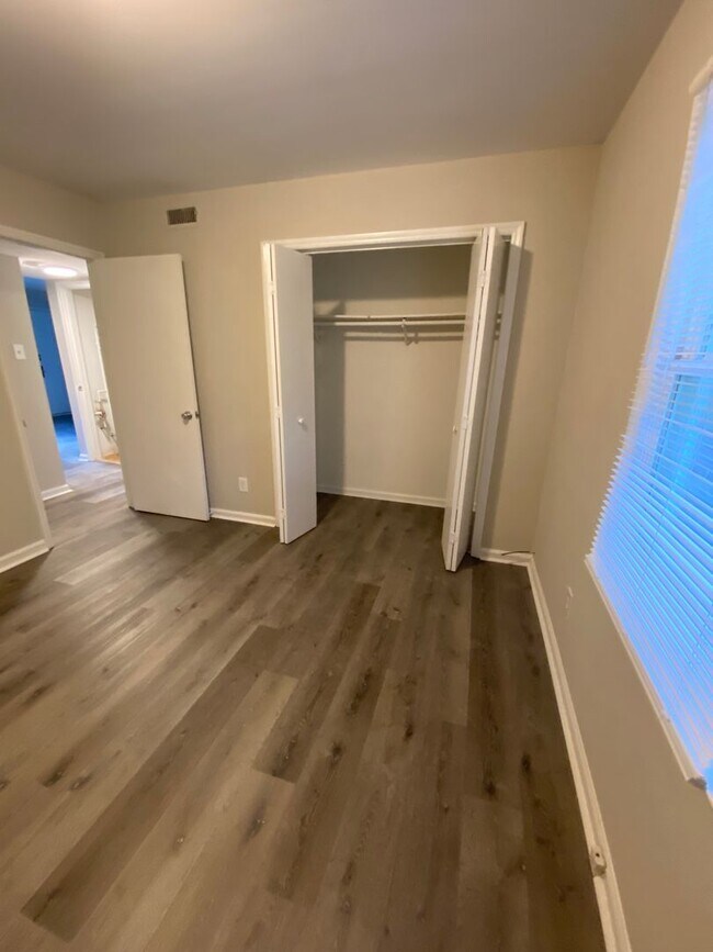 Foto del edificio - 2130 S Roxboro St