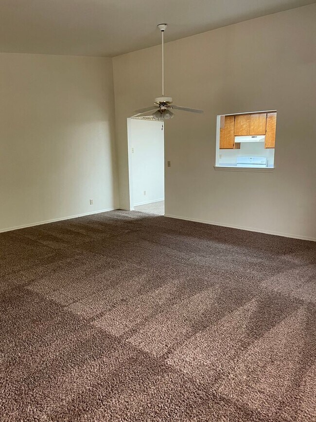 Building Photo - 3 BEDROOM HOME IN TANGELWOOD WITH COMMUNIT...