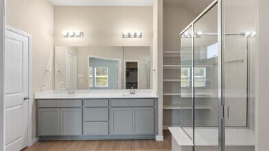 Building Photo - 3918 Sugardale St