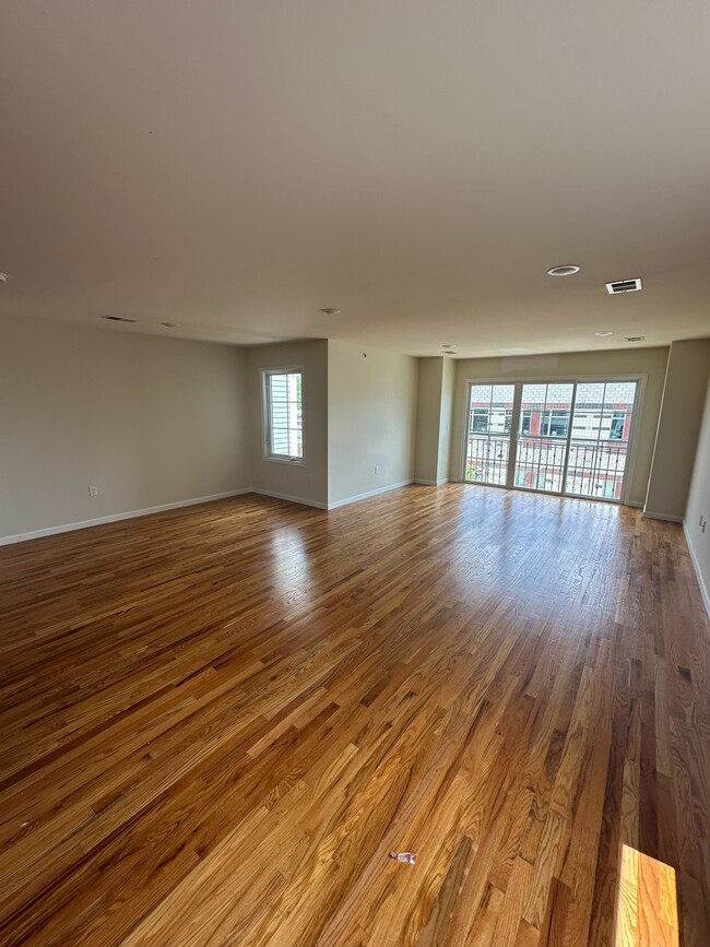 Foto del edificio - 718 Summer Ave