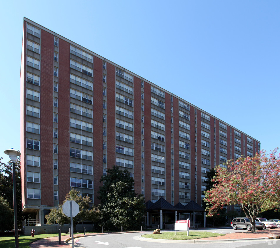 Foto principal - Sullivan Residence Hall