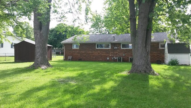 Building Photo - 2507 Clifton Dr