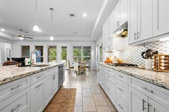 Building Photo - 12140 Goliad Ln