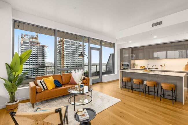 Building Photo - Great Nexus Condo For Rent