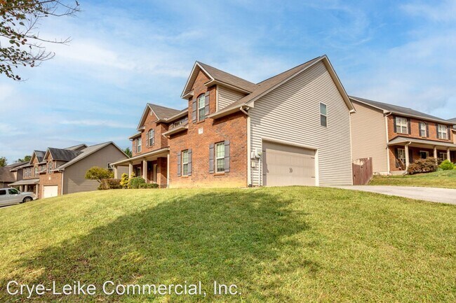 Building Photo - 4 br, 2.5 bath House - 1401 Benson Ln.